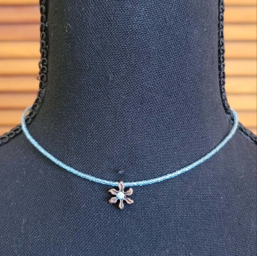 NWOT Beaded Floral Choker (NY&CO) - Picture 1 of 8